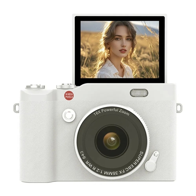 Y02 2.4-inch Flip Screen Digital Camera with 32GB Card and 850mAh Battery - Retro CCD Video Recorder for Students